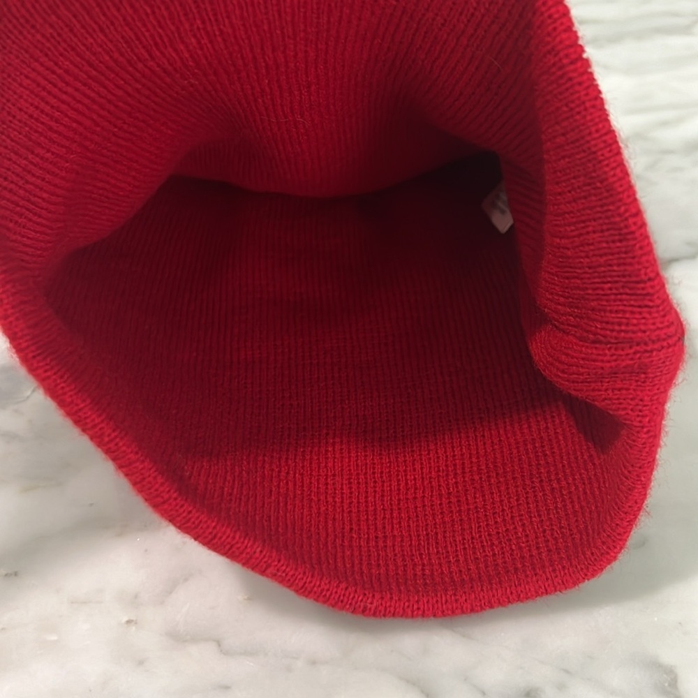 Spider-Man Beanie - Picture 3 of 6